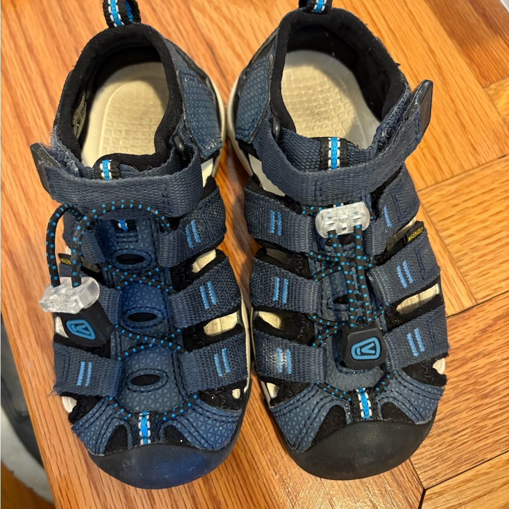 Kids Blue Closed Toe Keen Sandals
